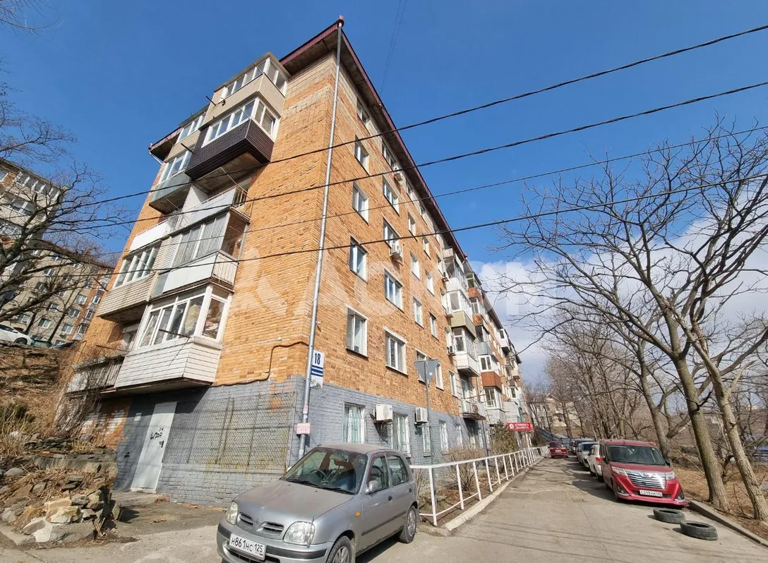 2-х комнатная квартира на Героев Тихоокеанцев 18 во Владивостоке